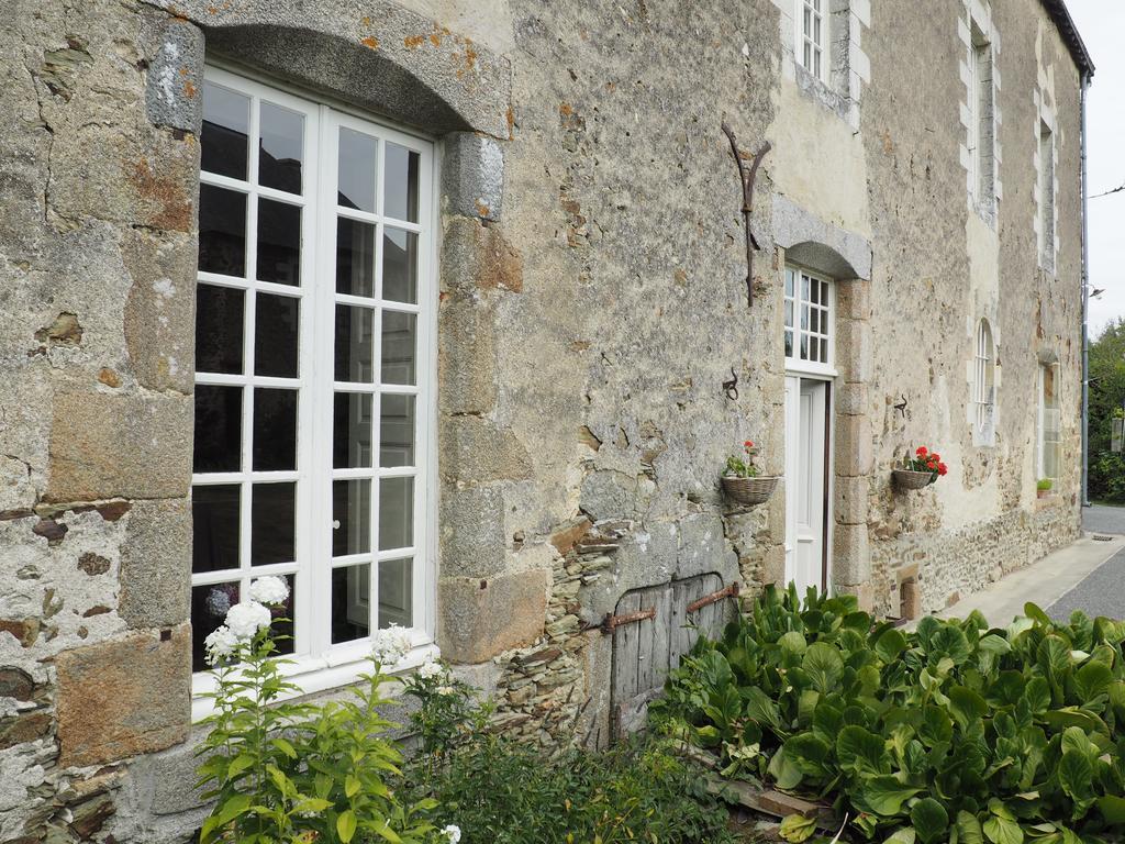 Les Grands-Aulnais Bed & Breakfast Cossé-le-Vivien Exterior photo